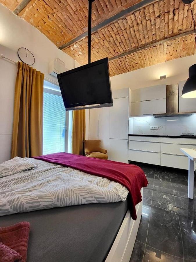 Ars Longa Apartment *