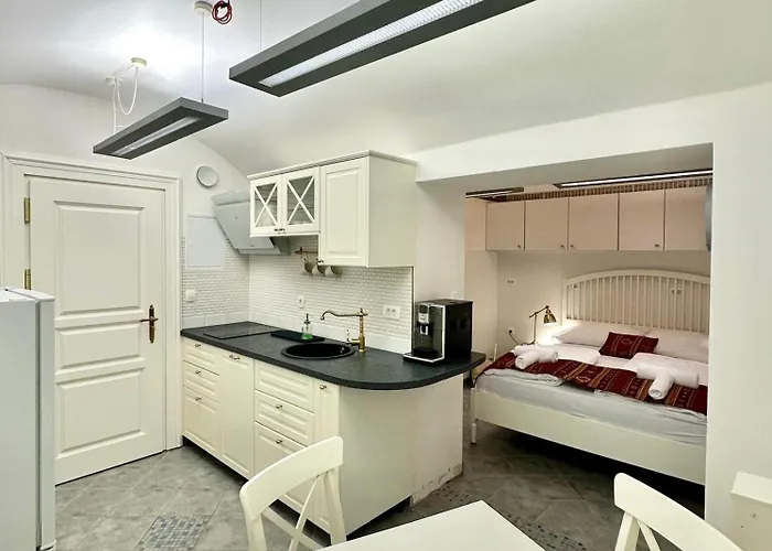 Ars Longa Apartments